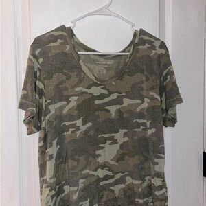American Eagle Camo T-Shirt